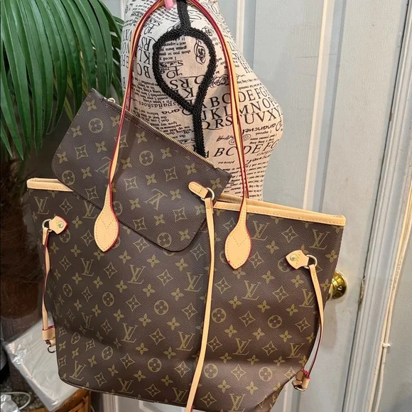 Louis Vuitton Brown Monogram Tote Bag - Picture 1 of 12